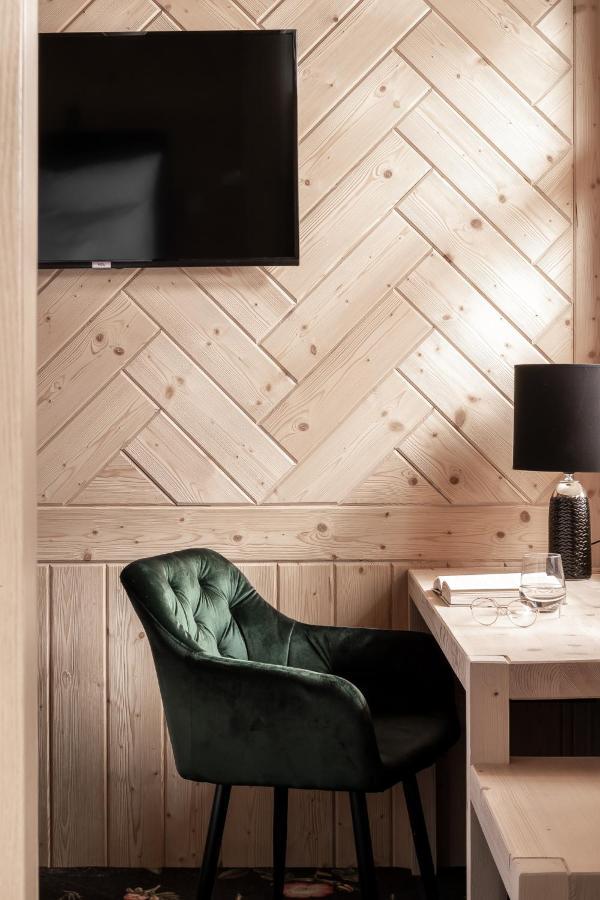 Villa Milimani - Stuletnia, Folk & Butique, Adults Only Zakopane Bagian luar foto